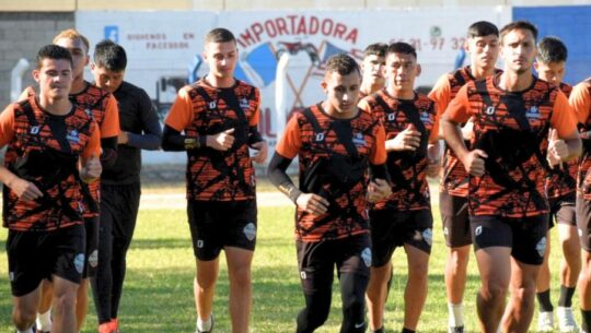 Entrenamiento Achuapa