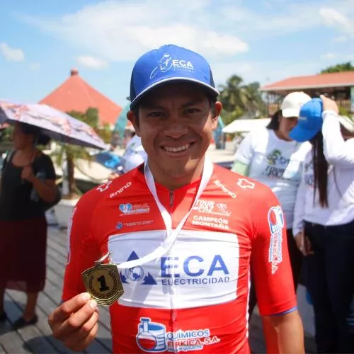 Esdras Morales ganador de la montaña