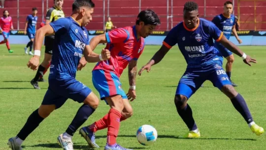 Santiago Gómez contra Achuapa