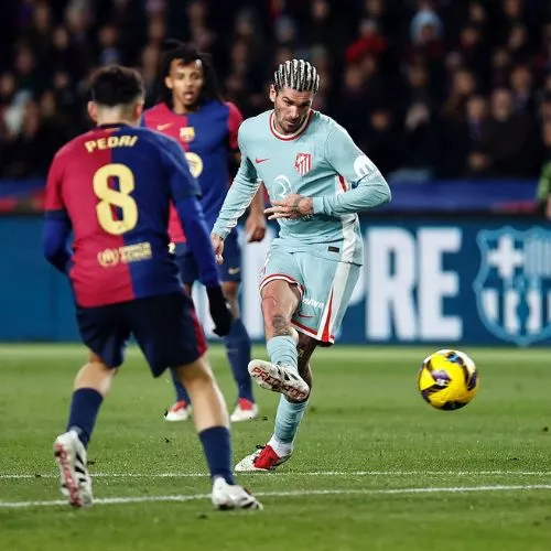 Rodrigo De Paul contra Pedri en la Copa del Rey