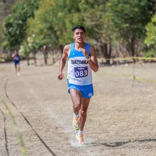 Franklin Álvarez en el CA de campo traviesa