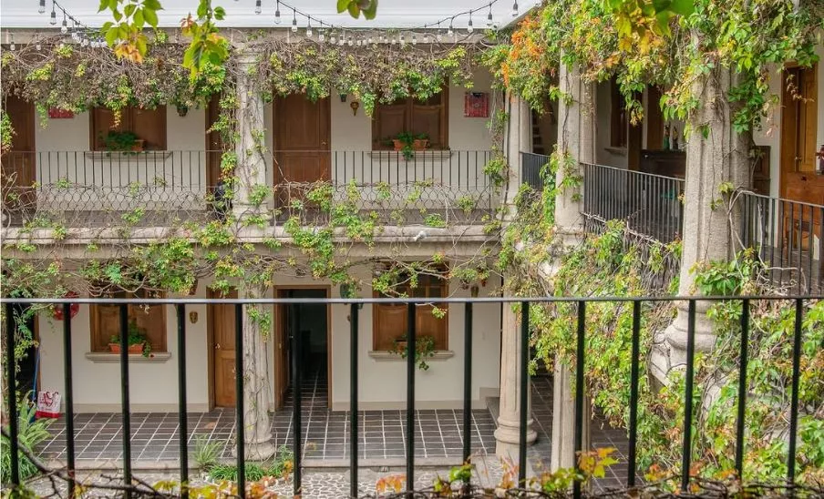 Hotel Casa Carmina, un hospedaje con terraza en Antigua Guatemala