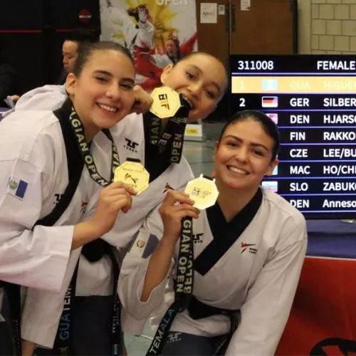 Equipo femenino de poomsae