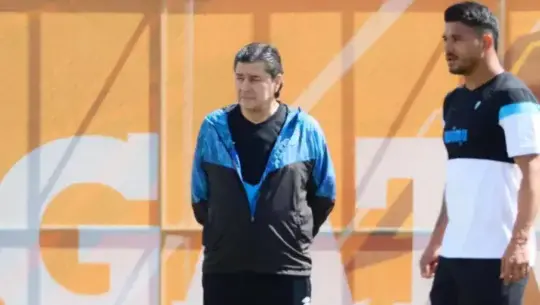 Luis Fernando Tena en entrenamiento