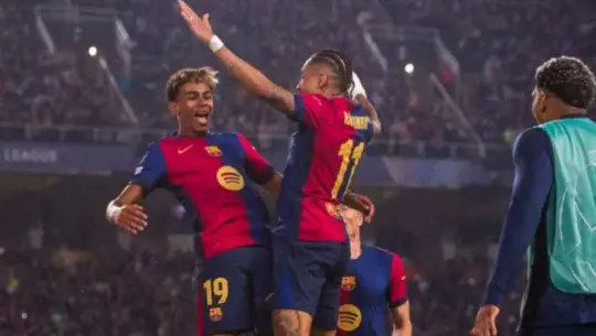 Raphina y Lamine Yamal con el Barcelona