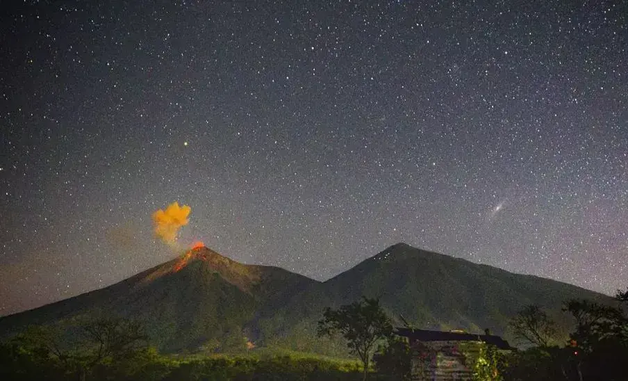 Eventos astronómicos de junio 2025: la Luna de Fresa y el solsticio de verano en Guatemala
