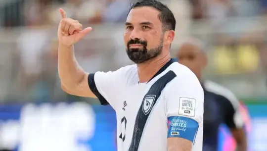 Histórico fichaje de Pablo Crocker por el Barcelona Beach Soccer Club de España