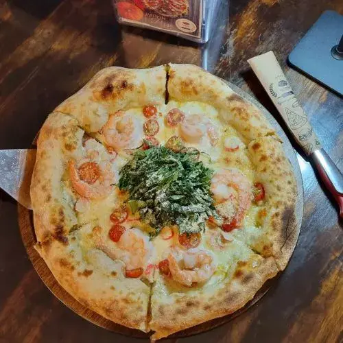 La Familia Pizzería y Panadería