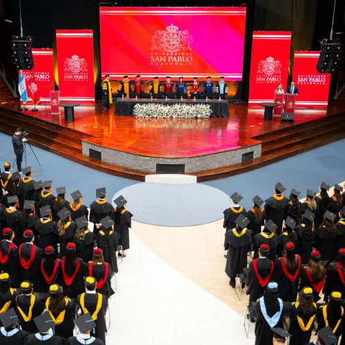 Universidad San Pablo de Guatemala entregó 260 títulos a nuevos profesionales este 2025