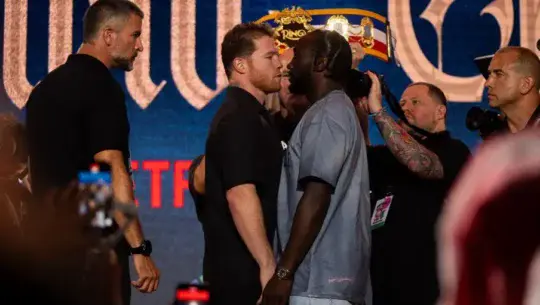 Canelo Álvarez vs Terence Crawford