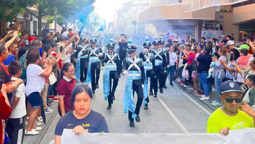 Desfile de Bandas en Paseo La Sexta 2025
