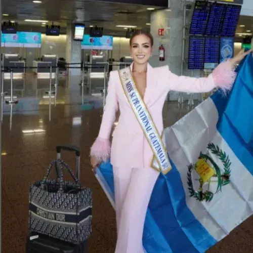 Guatemalteca Tokyo Gonzalo en Polonia para participar en Miss Supranational 2025