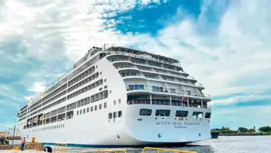 crucero Seven Seas Mariner llegó a Puerto Quetzal