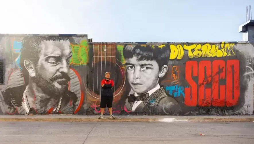 Artista de Jalapa Allan Yohol pintó mural dedicado a Ricardo Arjona y su álbum SECO