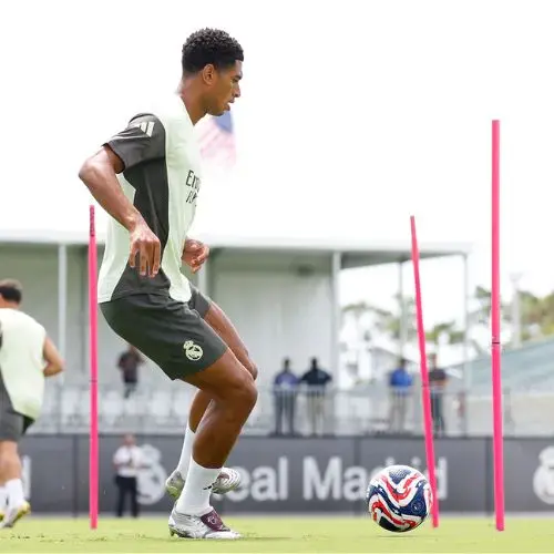 JUGADOR DEL REAL MADRID (1)