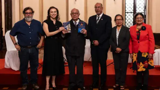 Presentación de Sien de Alondra y Clarivigilia Primaveral de Asturias