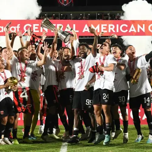 Vigente Cmapeón de la Copa Centroamericana