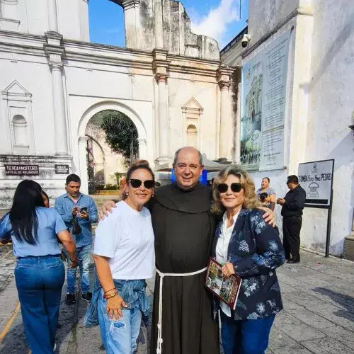 Angélica María y Angélica Vale de visita Antigua Guatemala