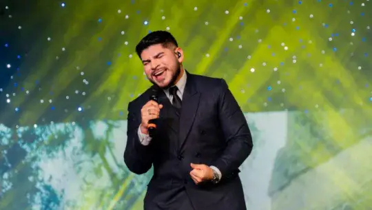 Cristian Salguero debutará en el teatro mexicano «Alberto El Musical»