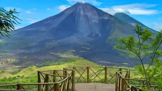 Destinos turísticos con vista al Volcán Pacaya