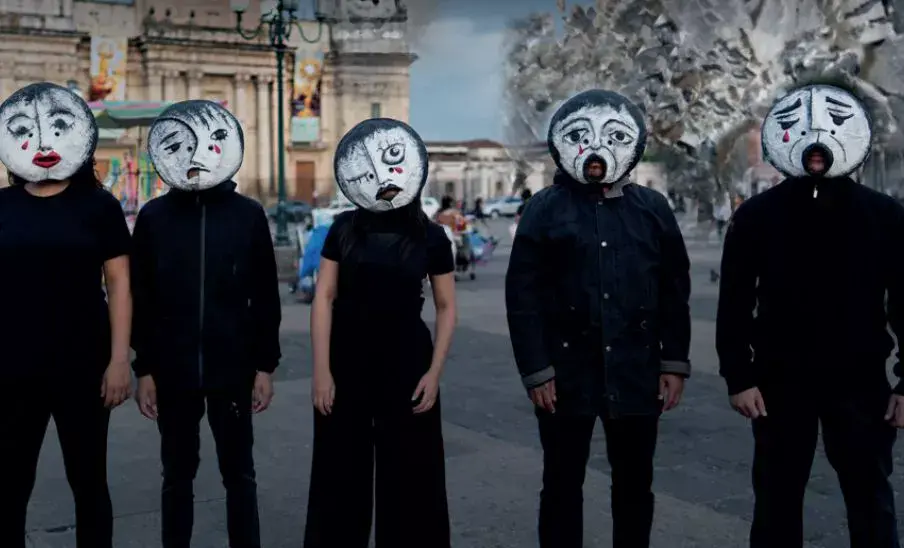 Obra de teatro La Caja de las Voces en Guatemala 2025