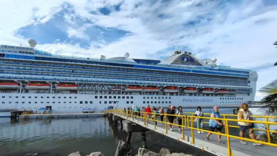 Crucero Grand Princess llegó por primera vez a Puerto Quetzal