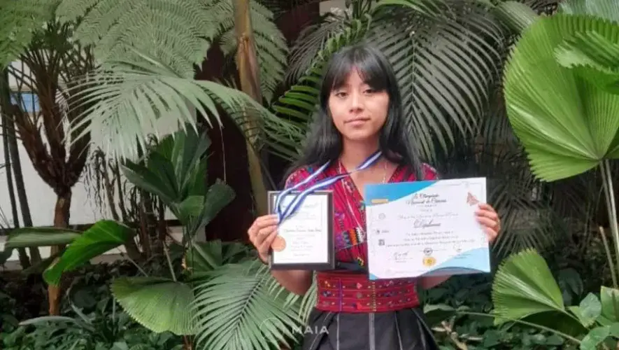 Alexandra Ramos de MAIA destacó en Olimpiada Nacional de Ciencias 2025