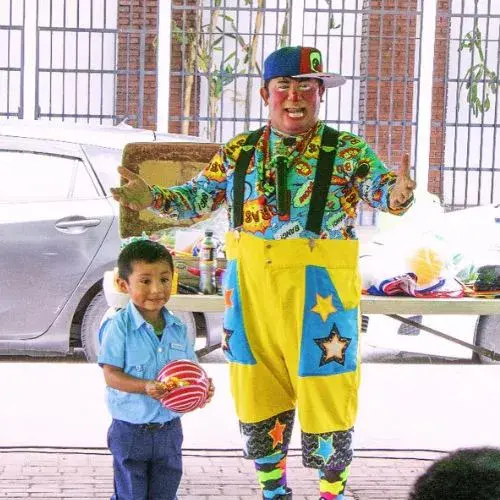 Celebrando Día del Niño 2025 en Plaza del Comercio Popular