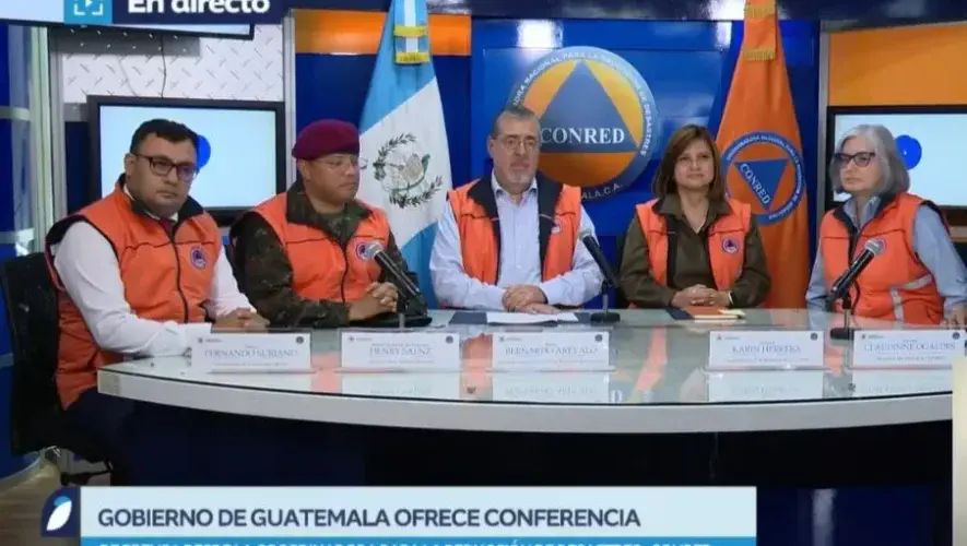 Conferencia por emergencias ocasionadas por las lluvias en Guatemala de CONRED