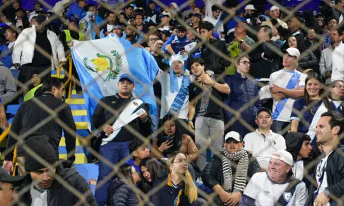 Ambiente en El Trébol previa del partido