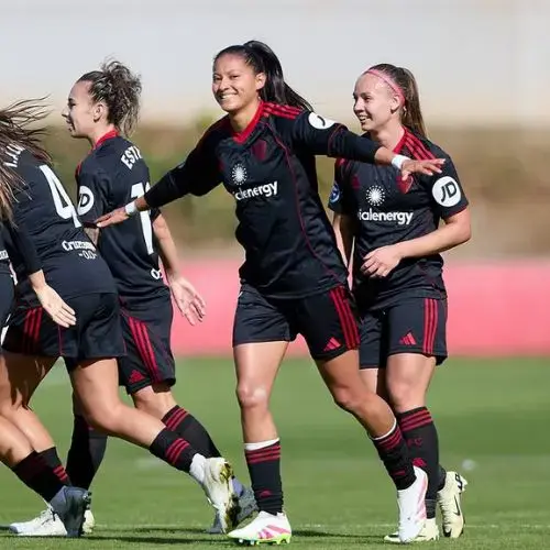 Andrea Álvarez con el Sevilla Femenil 2025
