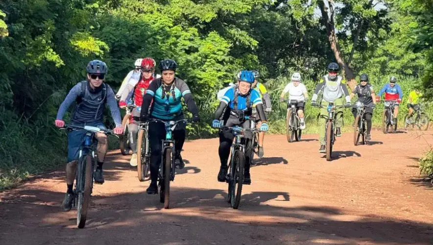 Ciclismo de monta&ntilde;a y all you can eat de Onca | Noviembre 2025