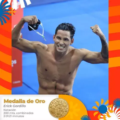 Erick Gordillo ganó medalla de oro en natación