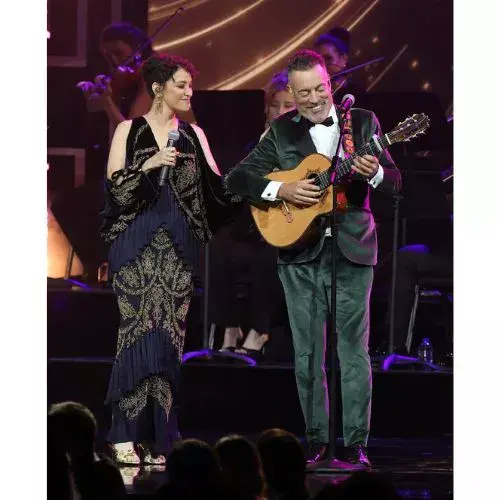 Gaby Moreno en homenaje a Raphael, Latin Grammy 2025