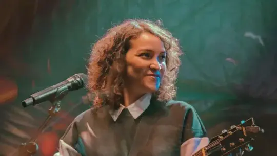 Gaby Moreno recordó el cariño de Guatemala cuando ganó su primer Latin Grammy