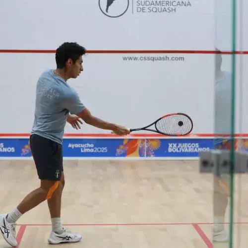 Gt Alejandro Enríquez ganó el oro en Juegos Bolivarianos 2025 en Squash
