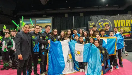 Guatemaltecos ganaron medallas en el Mundial WKC Niagara Falls 2025