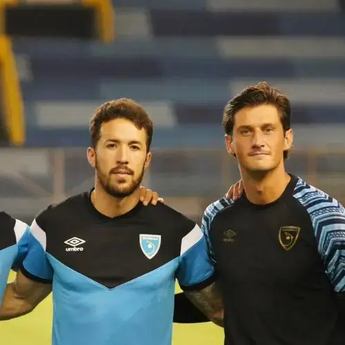 Nicholas Hagen y Aaron Herrera con Selección Nacional