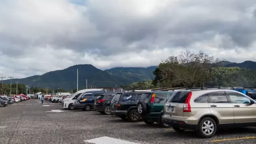 Plataforma para ver disponibilidad de parqueos en Antigua Guatemala en tiempo real