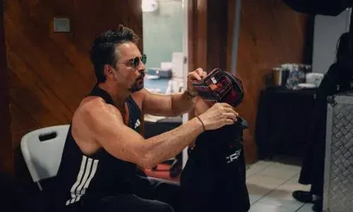 Ricardo Arjona cumplió el sueño de Pablo Eduardo un niño guatemalteco que quería ser productor