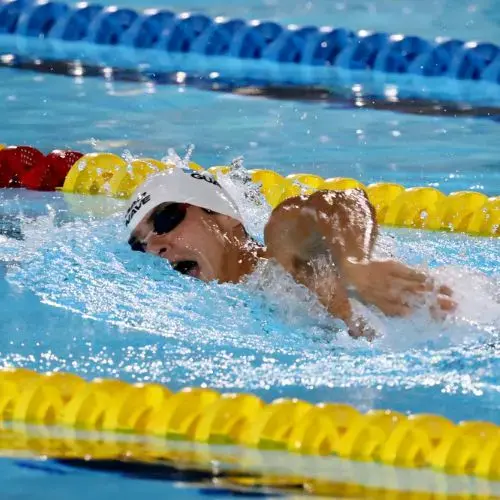 Andrés Fernández en natación en Juegos Bolivarianos 2025