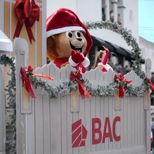 BAC celebra la Navidad con Leoni