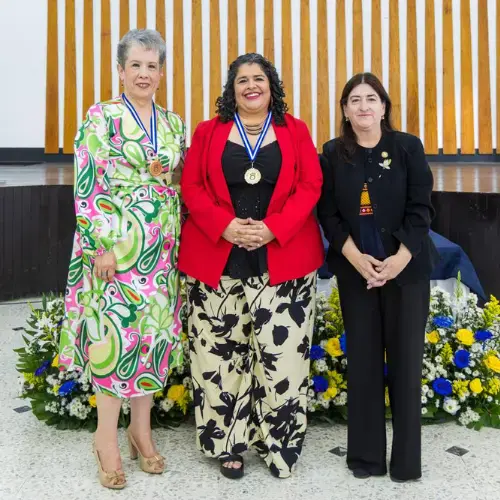 Brenda Lemus Gordillo medalla 2025