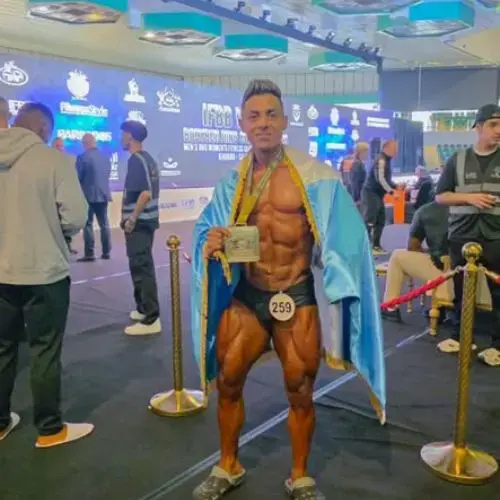 Jorge Patzán ganó el primer lugar en el Campeonato Mundial de Fisicoculturismo y Fitness IFBB 2025