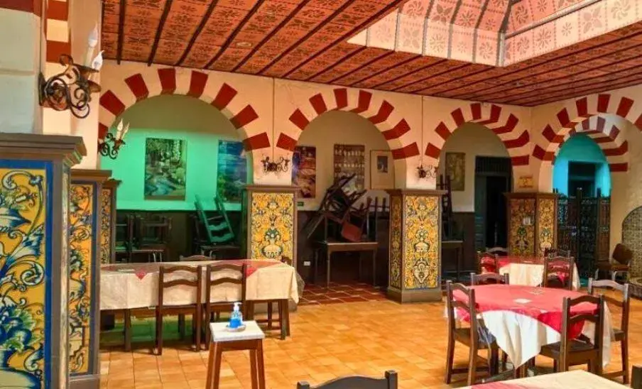 La Mezquita, el histórico restaurante de comida española con más de 60 años en Zona 1