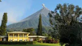 Lugares con vista a las erupciones del Volcán de FuegoLugares con vista a las erupciones del Volcán de Fuego