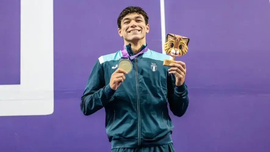 Roberto Bonilla ganó el premio a Mejor Atleta Juvenil de América 2025