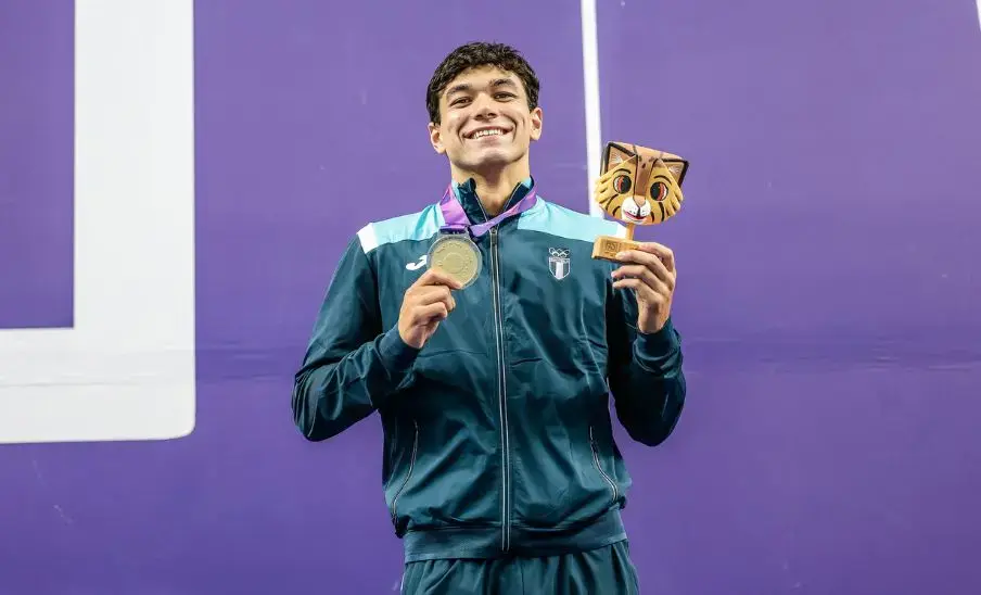 Roberto Bonilla ganó el premio a Mejor Atleta Juvenil de América 2025