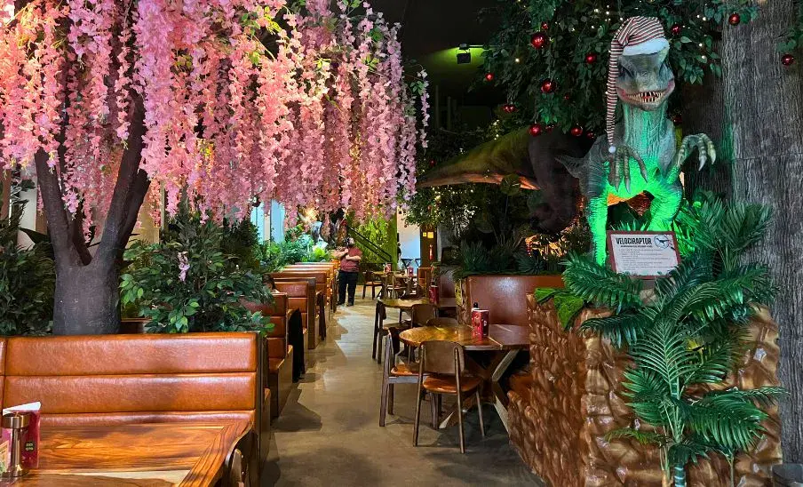Saurios Restaurante, espacio jurásico y familiar con buena comida en la Ciudad de Guatemala
