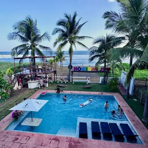 Hoteles para ir con amigos en El Paredón